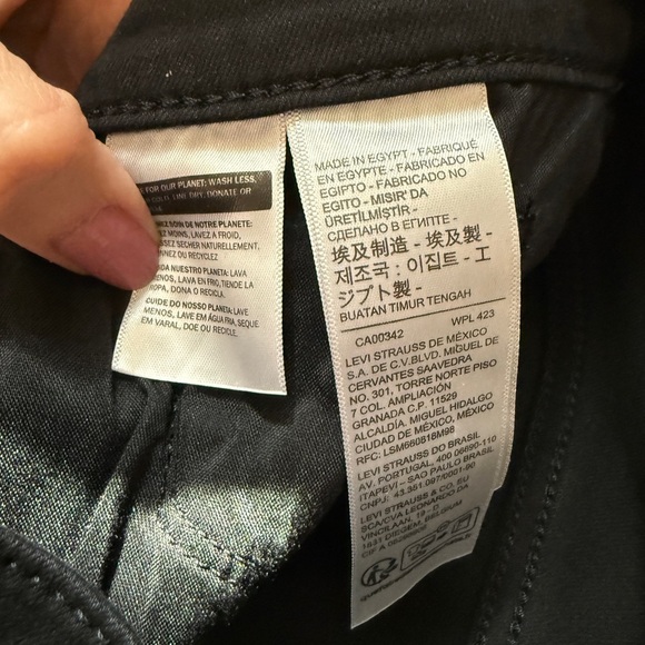 Levi’s Classic Straight Leg Black Jeans Mid Rise 90s Women’s Size 6 - Picture 10 of 12